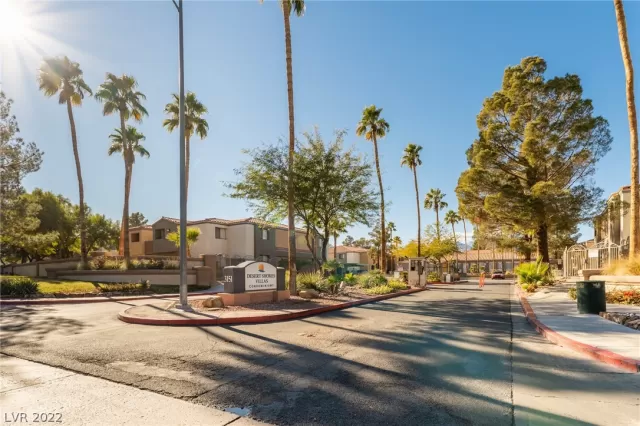 MLS: 2460236 Condo For Sale