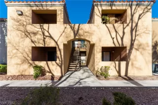 Photo #1: 2460236 Listing