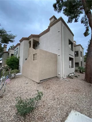Photo #1: 2460242 Listing