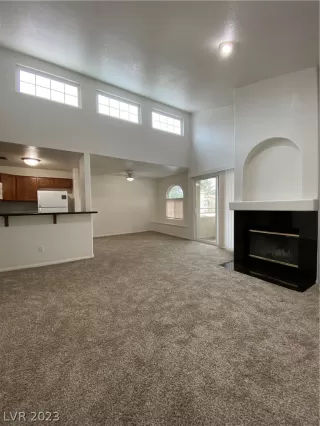 Photo #3: 2460242 Listing