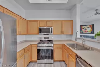 Photo #1: 2460259 Listing