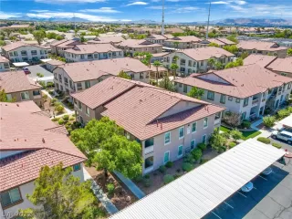 Photo #3: 2460259 Listing