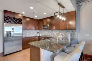 Photo #1: 2460274 Listing