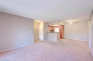 Photo #5: 2460368 Listing 