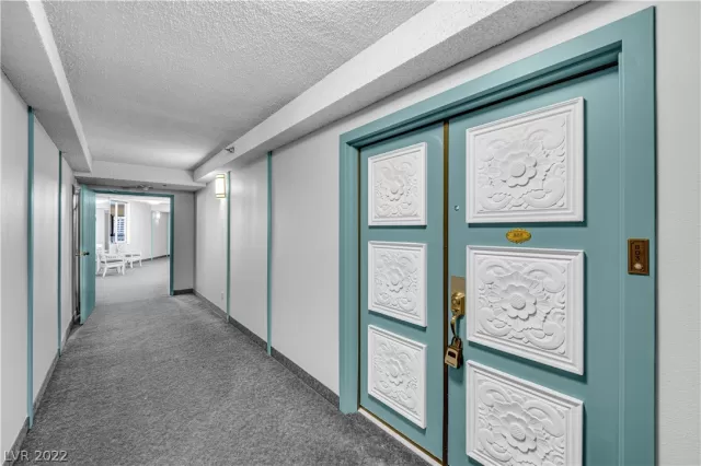 MLS: 2460384 Condo For Sale