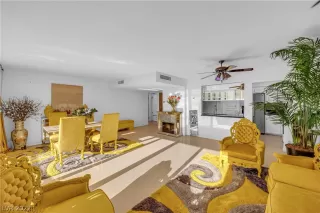 Photo #4: 2460384 Listing 