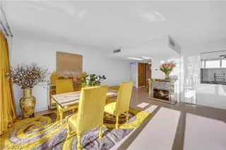 Photo #5: 2460384 Listing 