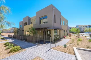 Photo #1: 2460415 Listing