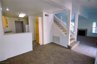 Photo #4: 2460438 Listing 