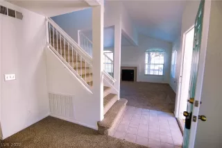 Photo #5: 2460438 Listing 