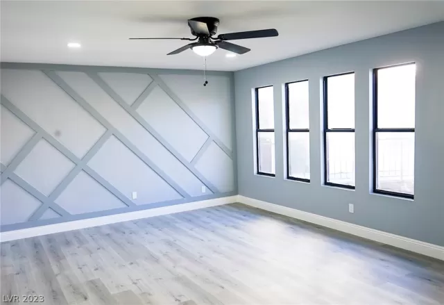 MLS: 2460441 Condo For Sale