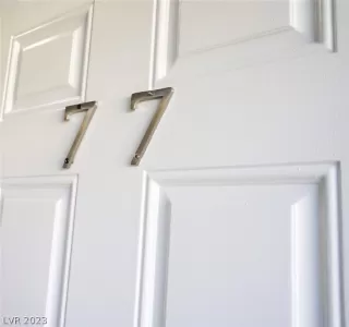 Photo #1: 2460441 Listing 