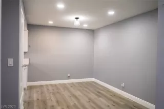 Photo #4: 2460441 Listing 