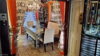 Photo #6: 2460496 Listing 