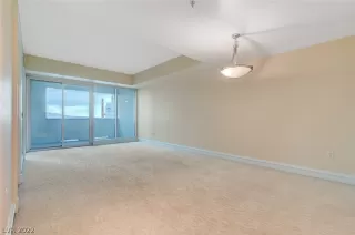 Photo #3: 2460511 Listing