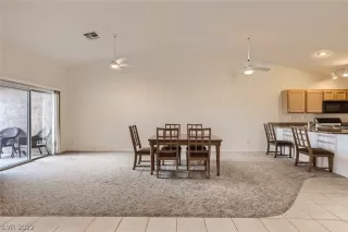 Photo #4: 2460538 Listing 