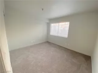 Photo #6: 2460543 Listing 