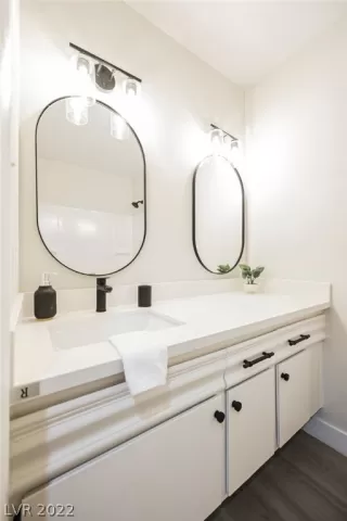 Photo #2: 2460556 Listing