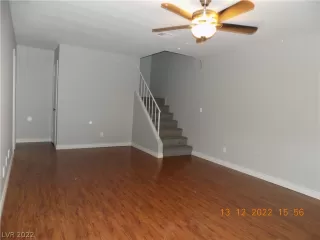 Photo #5: 2460584 Listing 