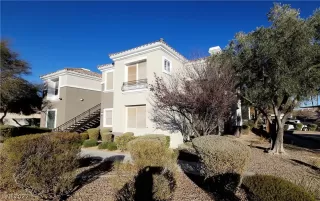 Photo #1: 2460616 Listing 