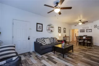 Photo #5: 2460633 Listing