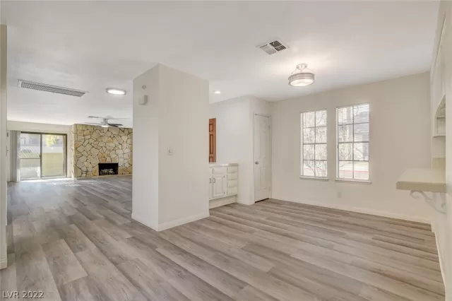 MLS: 2460677 Condo For Sale