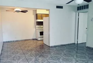 Photo #2: 2460694 Listing