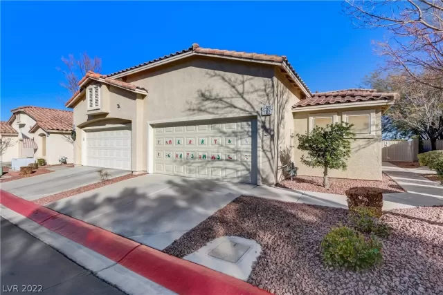 MLS: 2460696 Condo For Sale