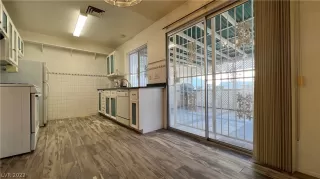 Photo #2: 2460717 Listing 