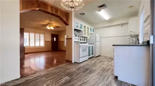 Photo #3: 2460717 Listing 