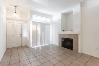 Photo #2: 2460728 Listing