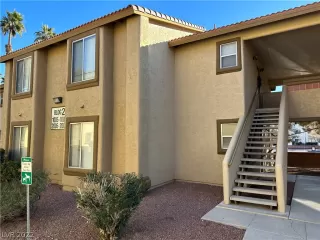 Photo #1: 2460731 Listing