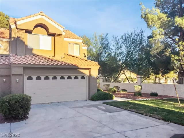 MLS: 2460748 Condo For Sale