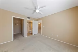 Photo #3: 2460794 Listing