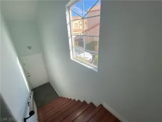 Photo #3: 2460797 Listing 