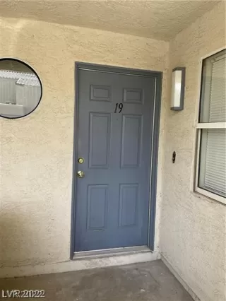 Photo #1: 2460801 Listing