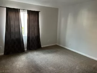 Photo #4: 2460809 Listing 