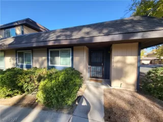 Photo #2: 2460826 Listing