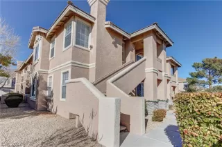 Photo #1: 2460830 Listing 