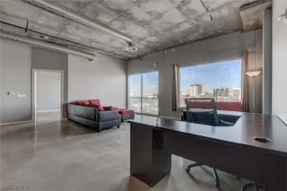 Photo #6: 2460868 Listing