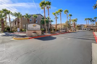 Photo #3: 2460871 Listing