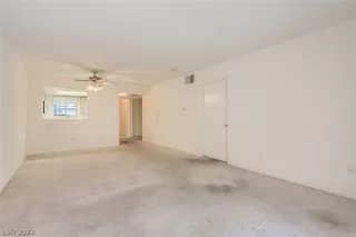 Photo #5: 2460920 Listing