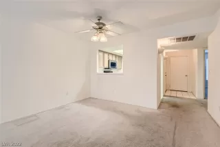 Photo #6: 2460920 Listing