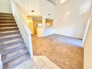 Photo #1: 2460929 Listing 