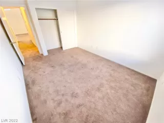 Photo #6: 2460929 Listing 