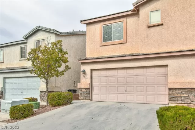 MLS: 2460944 Condo For Sale