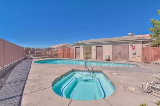 Photo #2: 2460944 Listing 