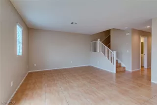 Photo #4: 2460944 Listing 