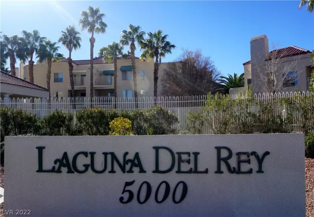 MLS: 2460968 Condo For Sale