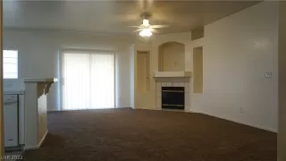 Photo #3: 2460968 Listing 